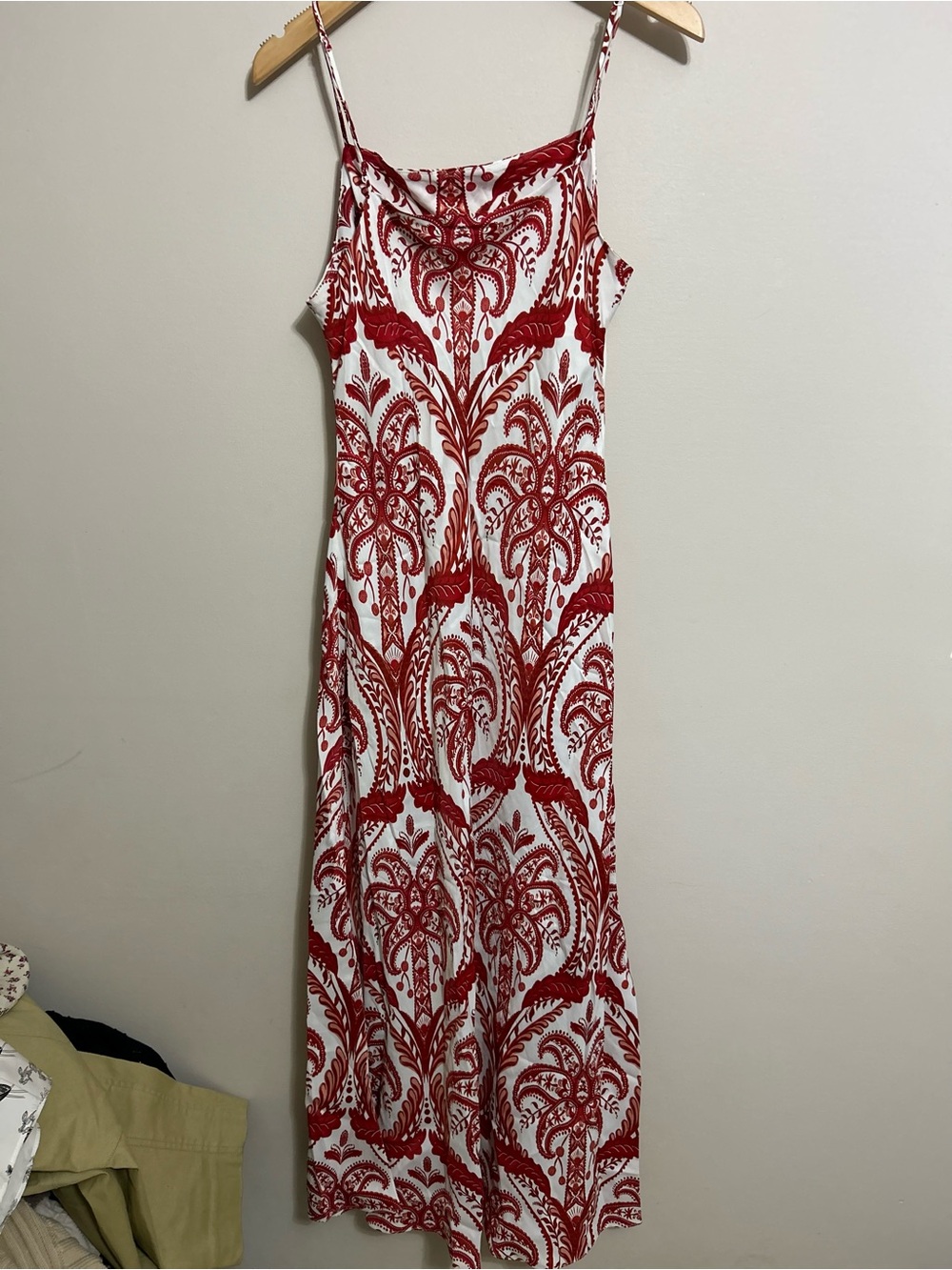 ⭐️FARM RIO Cameo Red & White Tropical Slip Dress Spaghetti Strap⭐️ as is - Picture 7 of 10